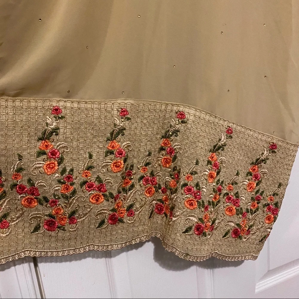 Indian Pakistani Green Salwar Kameez - Picture 6 of 10